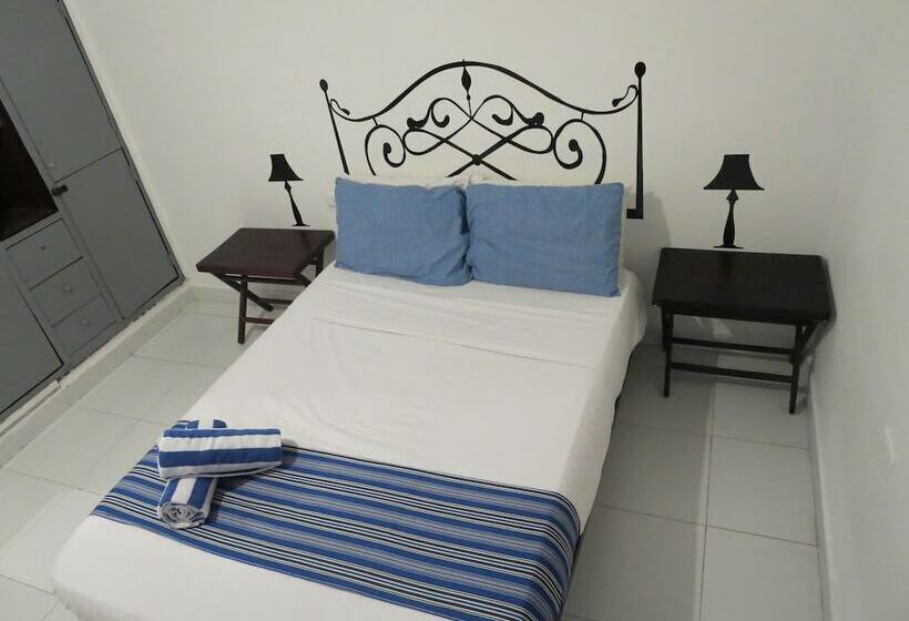 Cartagena Hostel Adults Only