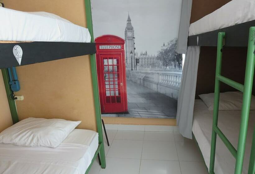 Cartagena Hostel Adults Only