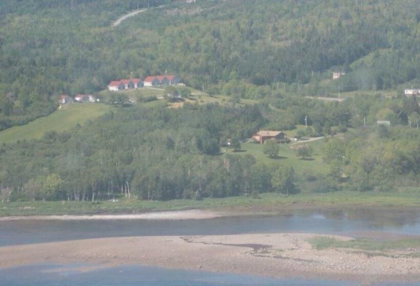 Chisholms Of Troy Coastal Cottages