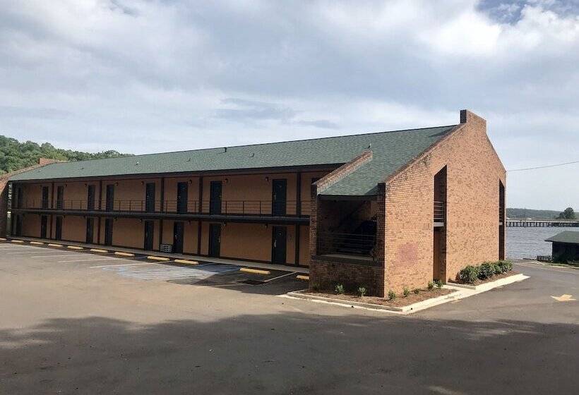 D Arbonne Lake Motel