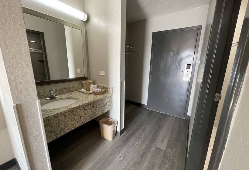 D Arbonne Lake Motel