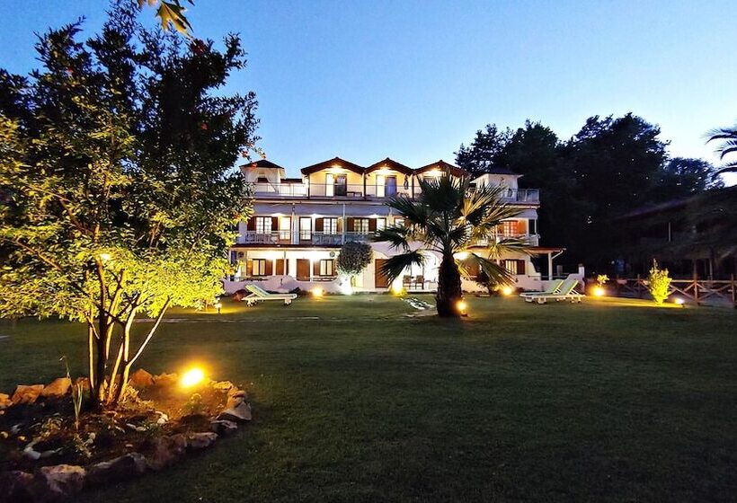 Efrosini Hotel Apartments & Studios