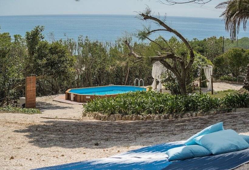 Ericeira Villa Surf Camp Hostel