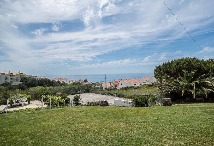 Ericeira Villa Surf Camp Hostel