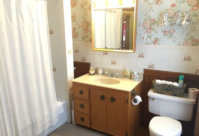 Evangeline S Tower Bed & Breakfast