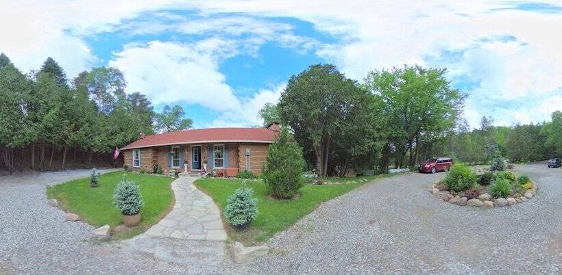 Forest Creek Bed & Breakfast And Retreat