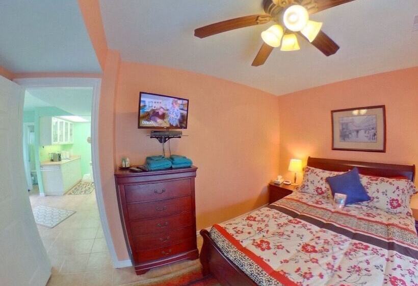 Forest Creek Bed & Breakfast And Retreat