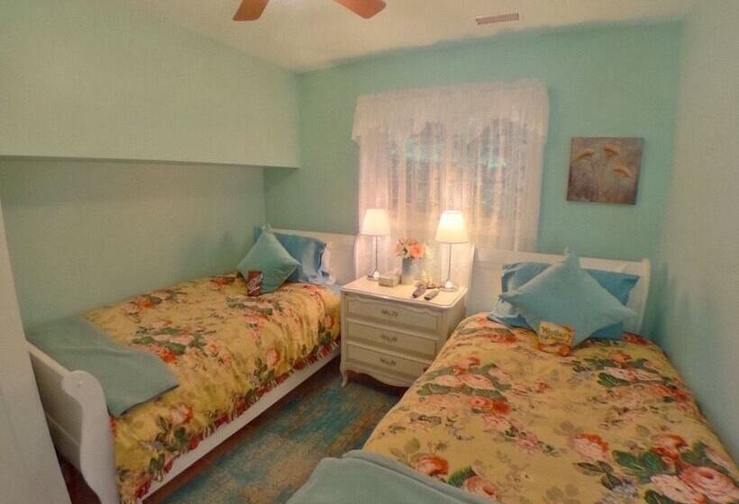 Forest Creek Bed & Breakfast And Retreat