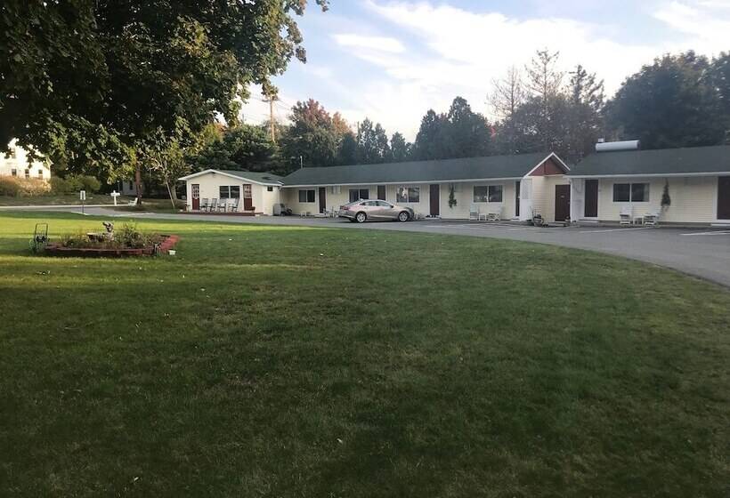 Gallagher S Travels Bar Harbor Motel & Cabins