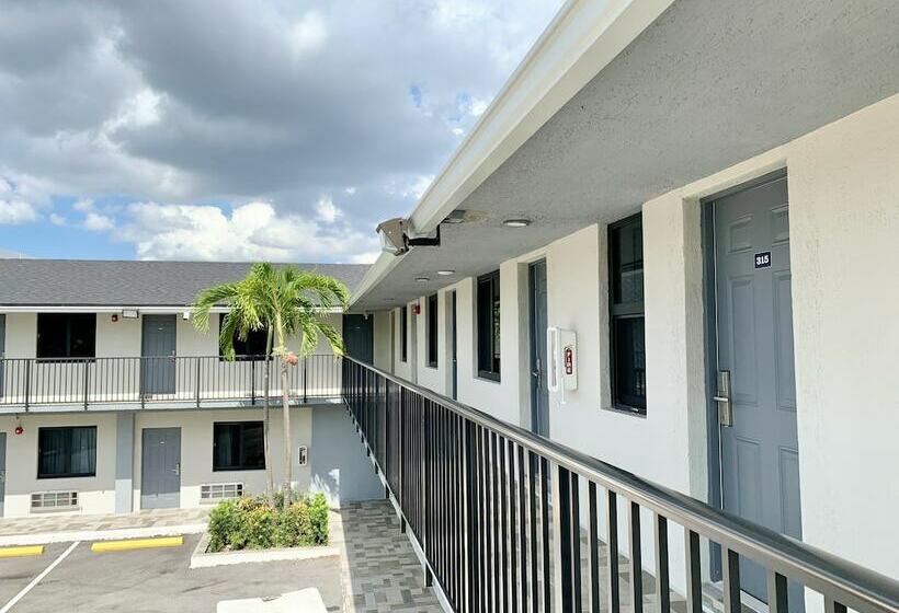 Hialeah Airport Motel