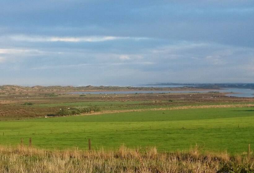 High View Family Cottages