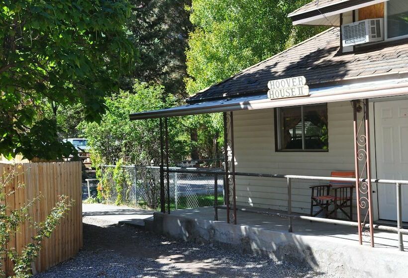 Hoovers River Resort