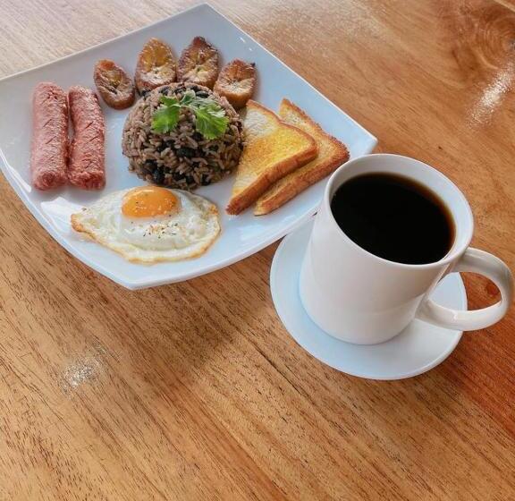 فندق فئة نجمة واحدة Hospedaje La Galerie