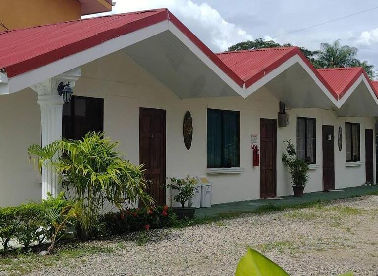 فندق فئة نجمة واحدة Hospedaje La Galerie