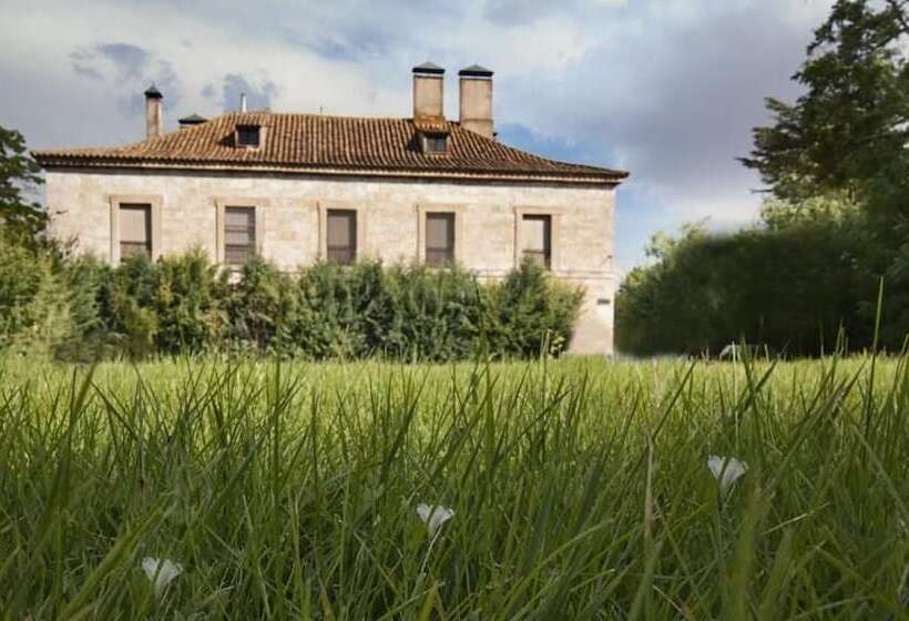 簡易ホテル La Posada De Pradorey