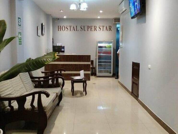Hostal Super Star