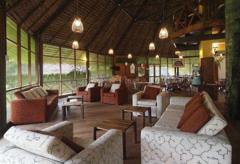 هتل Amazon Rainforest Lodge