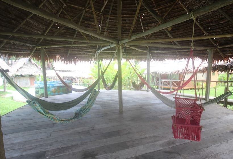 هتل Amazon Rainforest Lodge