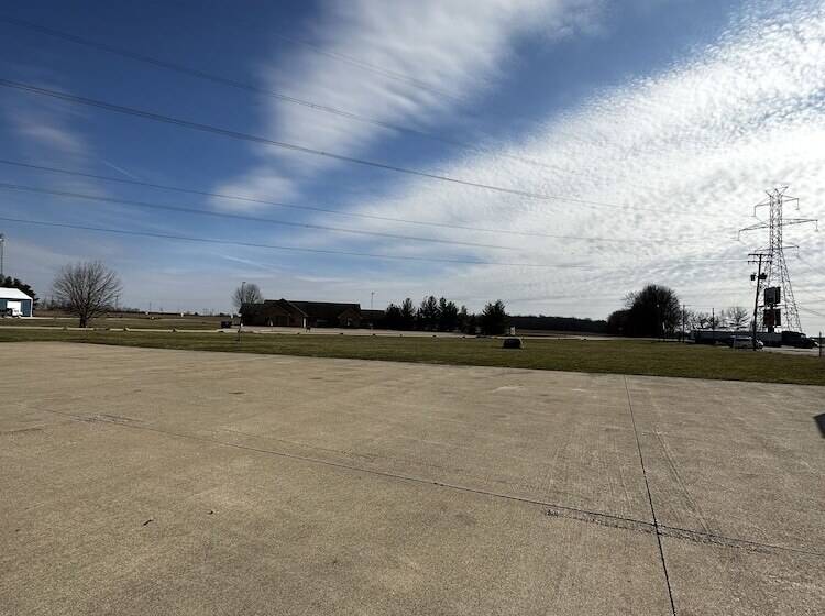 בית מלון כפרי Attica Inn