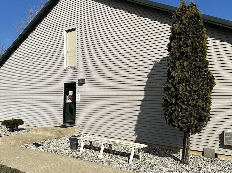 בית מלון כפרי Attica Inn