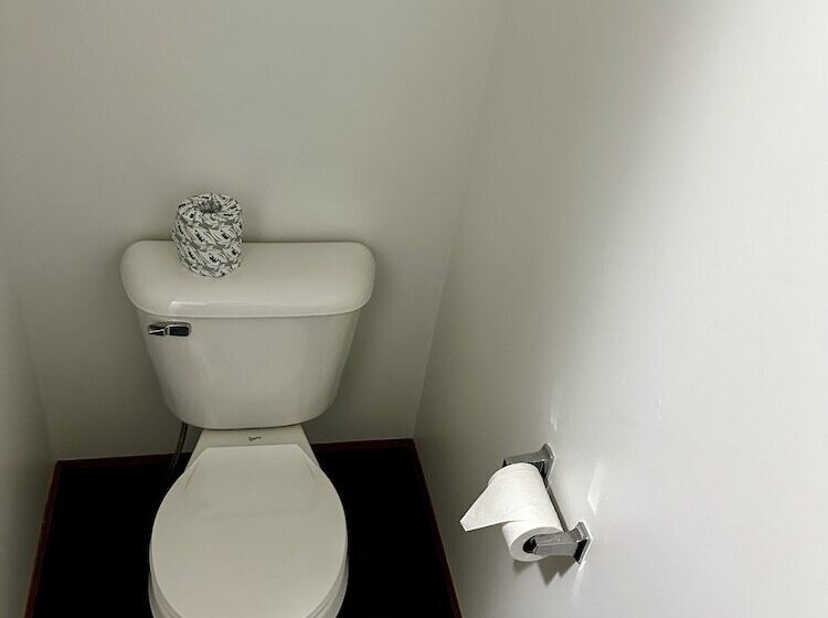 בית מלון כפרי Attica Inn