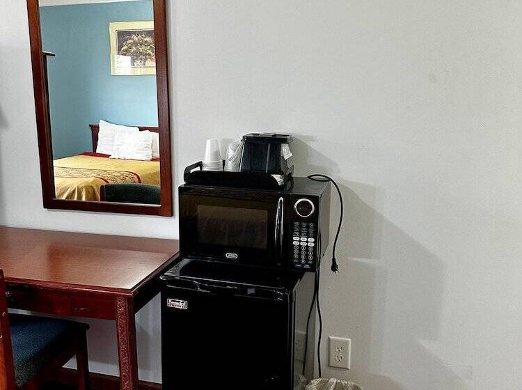 בית מלון כפרי Attica Inn