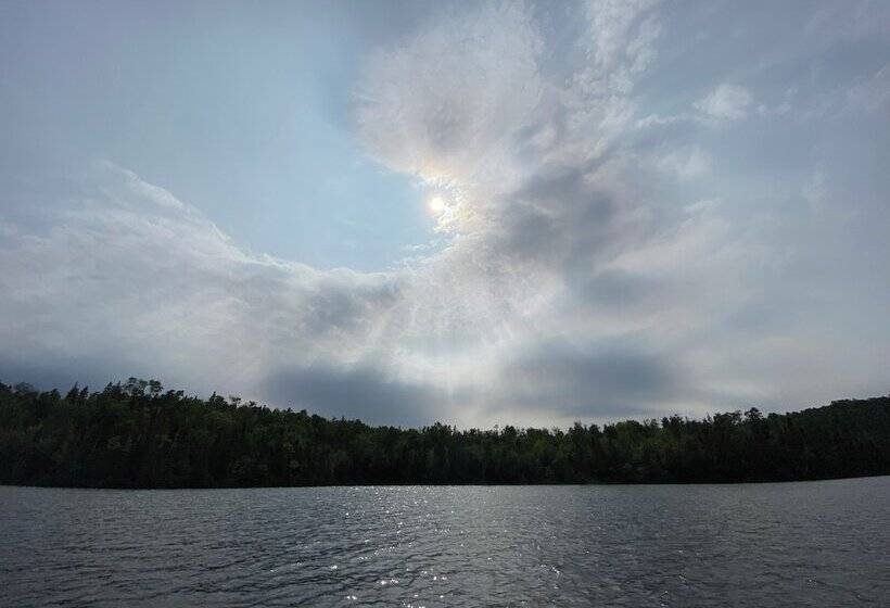 Отель Auberge La Taniere A Tadoussac