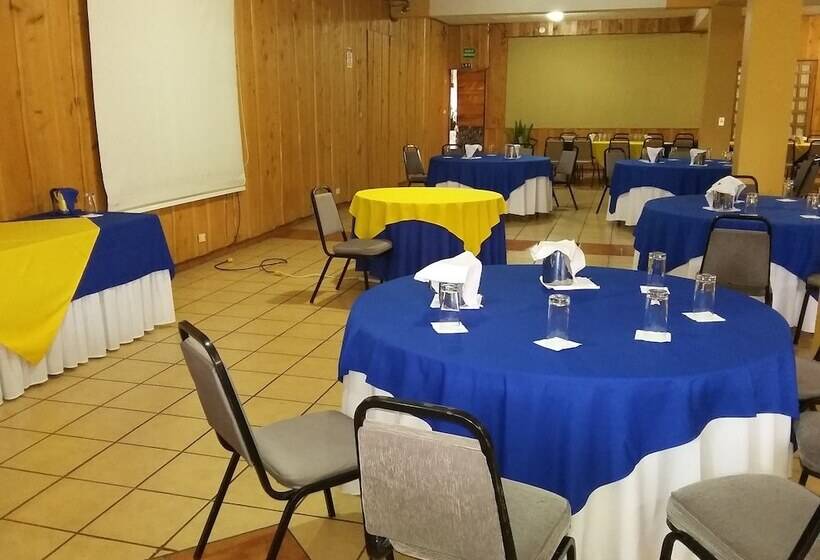 هتل Cibeles Resort