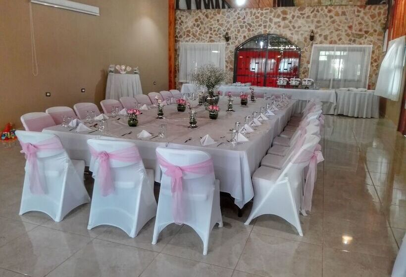 هتل Cibeles Resort