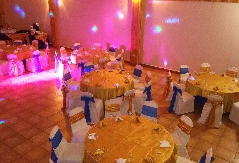 هتل Cibeles Resort