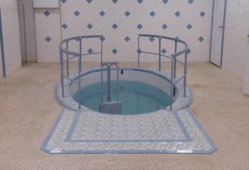 فندق Cedar Glade Resort