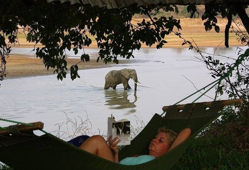 호텔 Croc Valley Camp