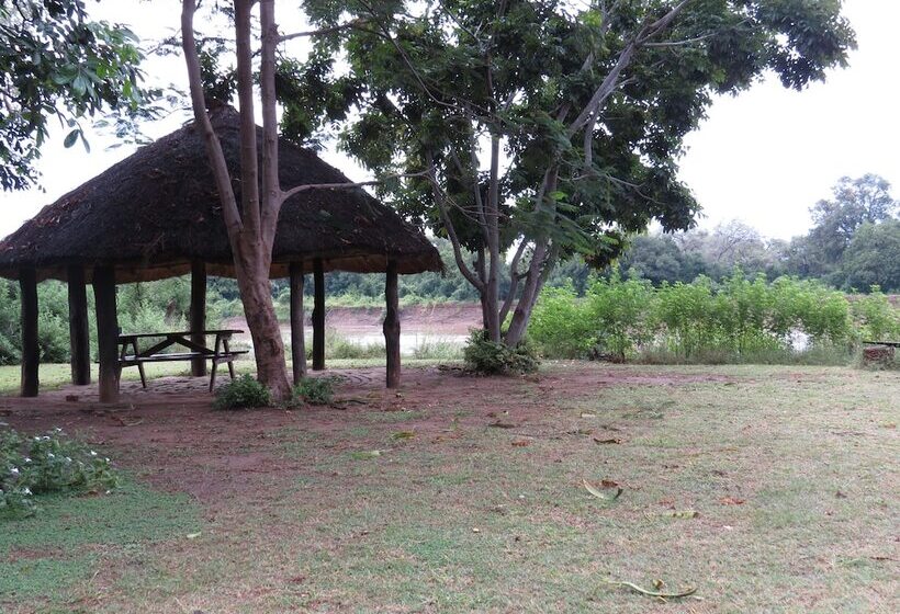 호텔 Croc Valley Camp