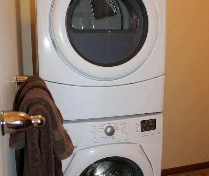 호텔 Custom Touch Village Bay City