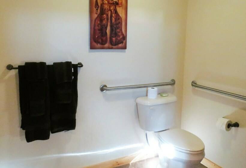 호텔 Custom Touch Village Bay City