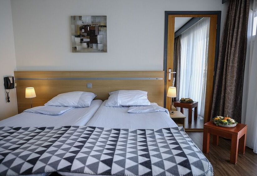 בית מלון כפרי Eems