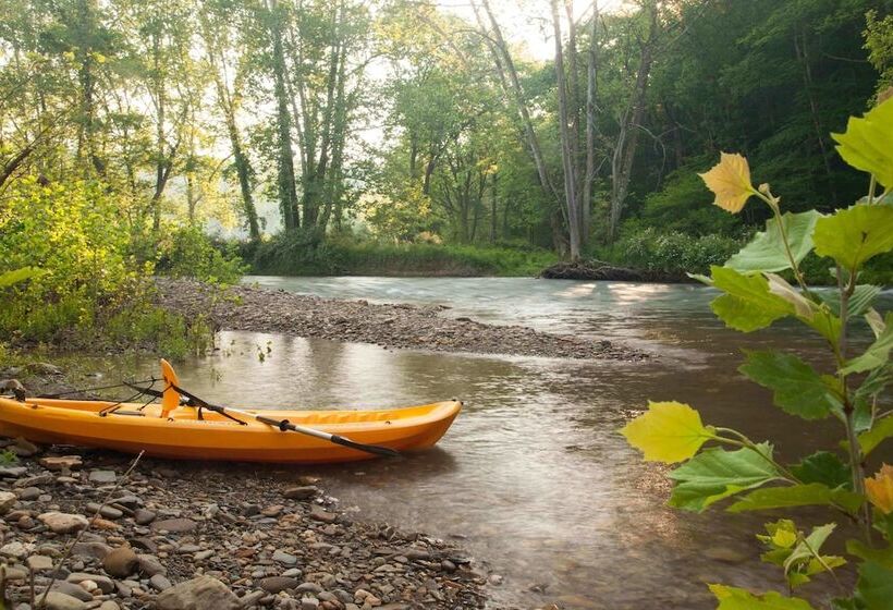فندق Fort Lewis Lodge