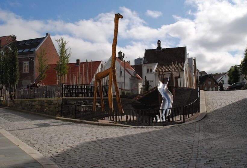 هتل Bjørvika Apartments Fiskepiren