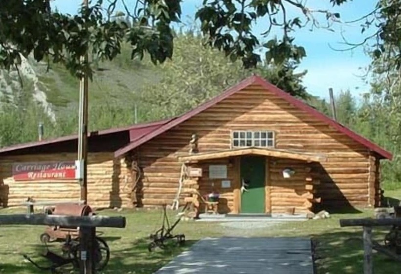 فندق Gakona Lodge