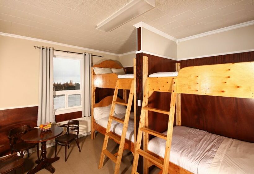 호텔 Genevieve Bay Inn