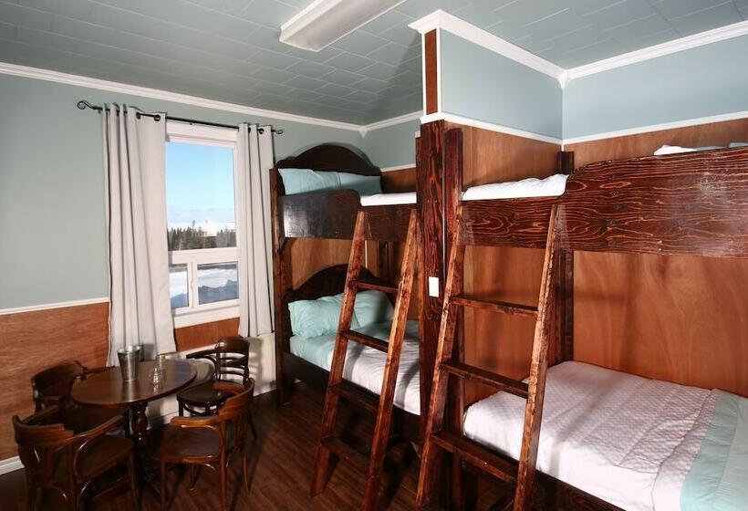 호텔 Genevieve Bay Inn