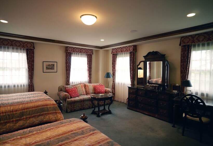 호텔 Hazel Grouse Manor