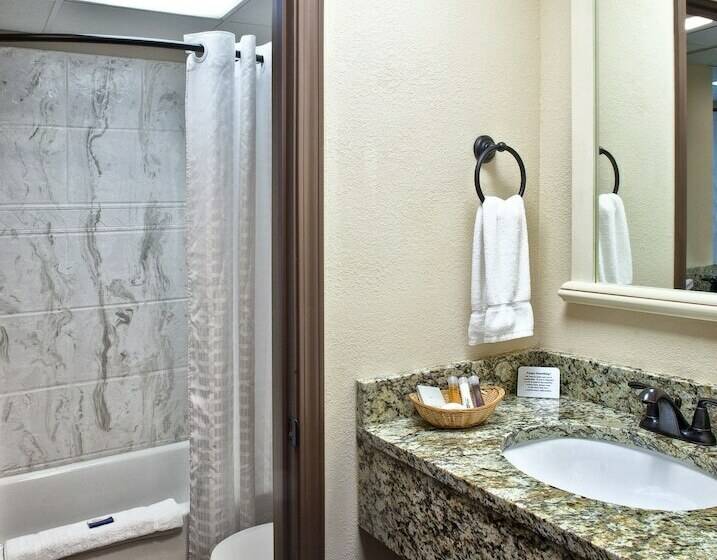 فندق Helendorf River Inn, Suites & Conference Center