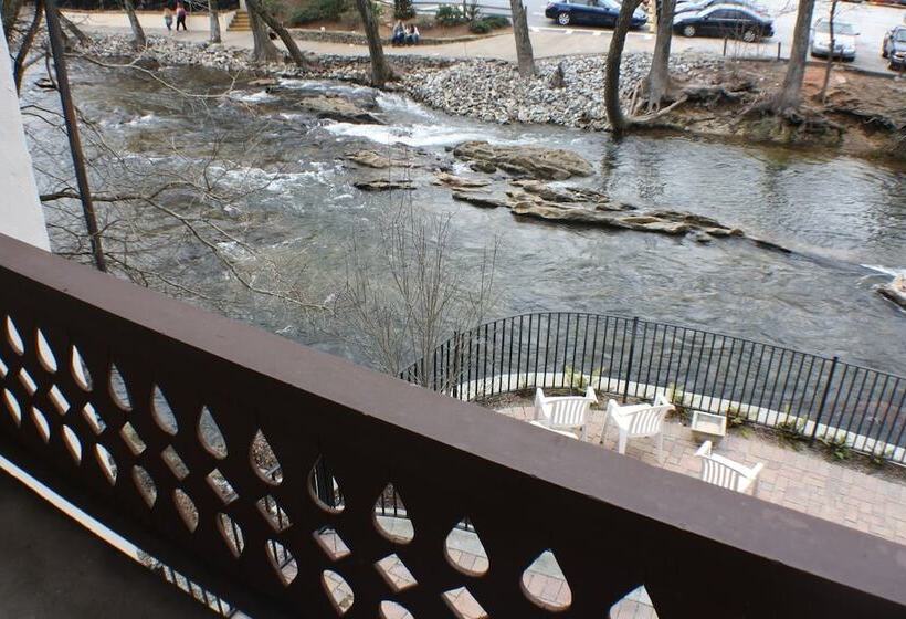 فندق Helendorf River Inn, Suites & Conference Center