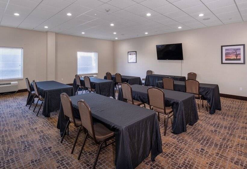 فندق Home Away Suites