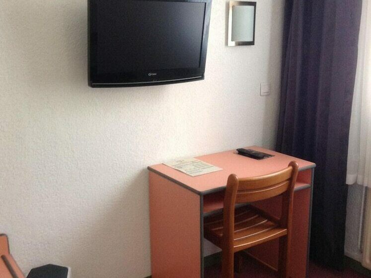 בית מלון כפרי Hôtel De La Tour