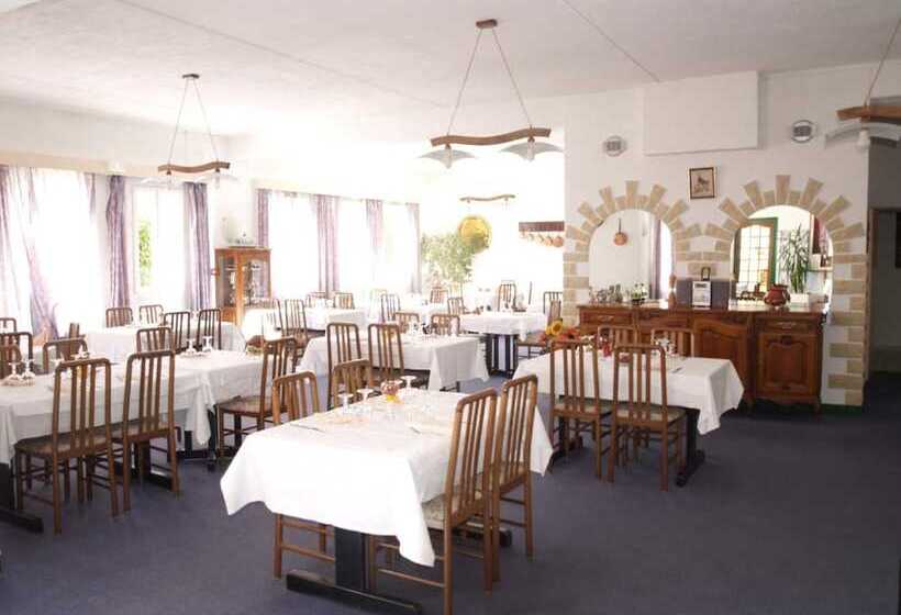 בית מלון כפרי Hôtel De La Tour