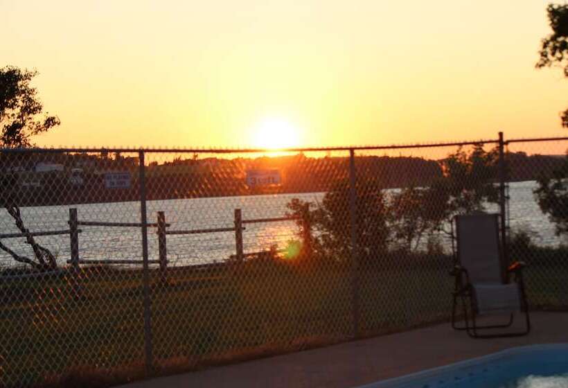 فندق Inn At The Pier