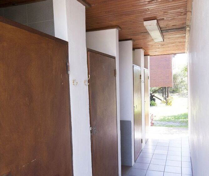 בית מלון כפרי Just In Time Prime Mozambique Holiday Resort   Caravan Park