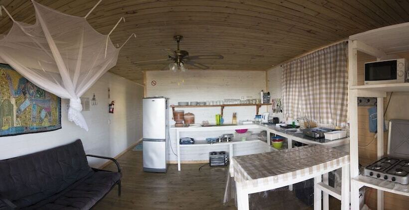 בית מלון כפרי Just In Time Prime Mozambique Holiday Resort   Caravan Park